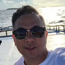 Ramil Paragas's Instagram, Twitter & Facebook