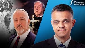 Maria Ash's Instagram, Twitter & Facebook