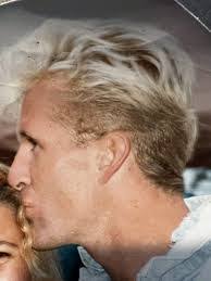 Tom Barnhart's Instagram, Twitter & Facebook