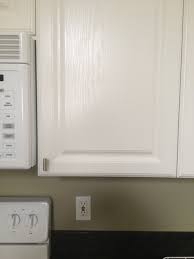 Hands down the best cabinet choice for a timeless kitchen is white. Paula And Frank S Kitchen Reface White Thermofoil With Wood Grain Contemporary Kitchen Miami By Custom Edge Llc Houzz Ie