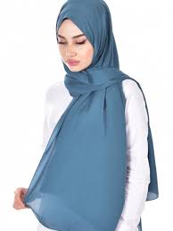 Sefamerve Karaca Soft Sik Medine Ipegi Sal Modelleri Moda Tesettur Giyim Moda Stilleri Moda Giyim