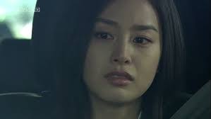 Iris Bueno's Instagram, Twitter & Facebook