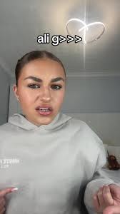 The Lack of Fit Women in Our Country: Ali G and Tupac Discuss