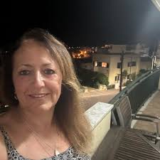 Anyone got a guess who game, connect 4 game and small wooden jenga they  would be able to donate to my class please 🙏