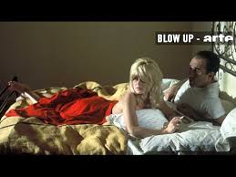 Im bett waschen to give sb. Das Bett Im Film Blow Up Arte Youtube