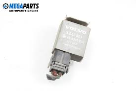 Replace the fuel pump relay as well if you find the pump faulty. Fuel Pump Relay For Volvo 850 2 0 126 Hp Station Wagon 1995 3 545 803 Price 20 00