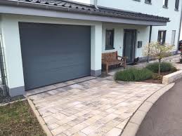 Hier finden sie gute tipps zur wohnungssuche in münchen. Schone Neuwertige 3 Zimmer Kuche Bad Garage Grosse Terrasse Mit Grossem Garten Homebooster