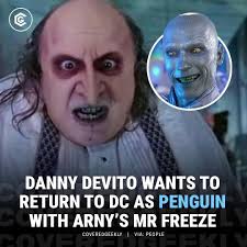 They need to make this movie with the 1989 Michael Keaton Batman and the  1990 turtles!!! Make this now!!!!!