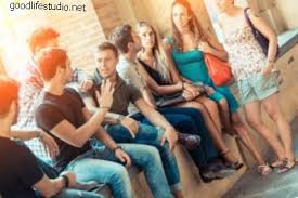 Subiectul meu a fost legat de perioada preadolescenta. 100 Subiecte Èi IntrebÄri Profunde Despre ConversaÈii Relatie De Iubire 2021