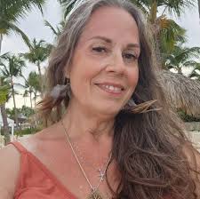 What are the best bee removal companies in St. Clair Shores Michigan?