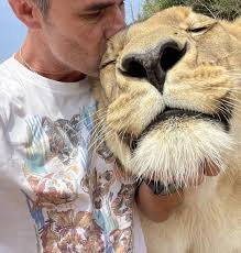 Kevin Richardson added a new photo.