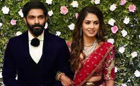 Uddhav thackeray's pics of maharashtra forts. Amitabh Bachchan Sachin Tendulkar Attend Raj Thackeray S Son Amit Thackeray S Mumbai Wedding