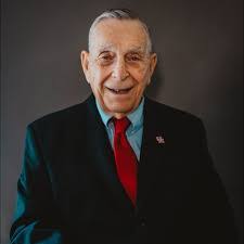 Justin Declue's Instagram, Twitter & Facebook