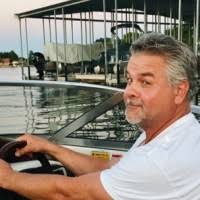 200+ perfiles de «Strama»