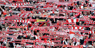 German football club fc cologne has launched an ar (augmented reality) campaign that enables fans to connect with club mascot hennes over the holiday. 1 Fc Koln Mit 6 000 Fans Zu Gast Beim Hamburger Sv Im Pokalspiel Express De