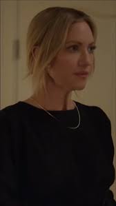 Playing rapid fire questions with @cravecanada @thehuntingwives #margobanks  😈