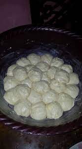 Perkongsian ilmu cara menguli tepung untuk doh roti canai/ roti maryam mengikut sukatan yg tepat dan mudah. Resepi Roti Canai Confirm Laku Sangat Saji My