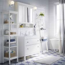 10 Ways To Organize Your Bathroom Bathrooms Tubs And Showers Salle De Bain Ikea Meuble Salle De Bain Ikea Et Etagere Salle De Bain