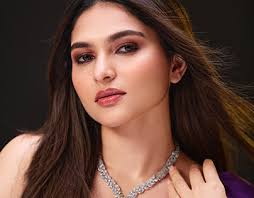 Danni Shepherd Actress Projects :: Photos, videos, logos, illustrations and  branding :: Behance