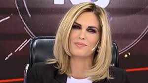 Hoy, viviana canosa, en un programa especial de cierre de ciclo, analiza los puntos que se entrevista a viviana canosa, periodista, en la cornisa. Que Ganas De Abrazarte El Mensaje Que Le Dedico Viviana Canosa A Abigail Jimenez El Civico