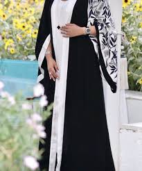 En Yeni Tesettur Ferace Modelleri Kadinev Com Basortusu Modasi Abaya Modasi Moda Stilleri