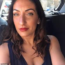 Una madre cuyos dos hijos, de tres y siete años, murieron en un terrible  incendio provocado por dispositivos electrónicos defectuosos en su  dormitorio ganó un acuerdo de seis cifras por parte de