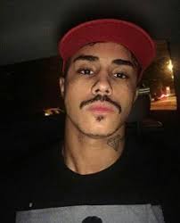 Brazilian singer who has become known as a premiere performer of the brazilian music subgenre known as funk ousadia. Mc Livinho Age Bio Faces And Birthday