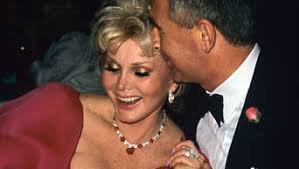 The middle and most famous of the sisters gabor passed away sunday of a heart attack. Silberhochzeit Zwischen Hollywood Schauspielerin Zsa Zsa Gabor Und Ehemann Frederic Prinz Von Anhalt Stars