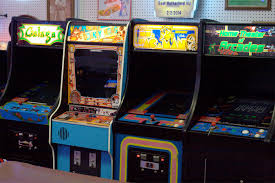 Donkey kong themed bartop arcade graphics. Donkey Kong S Failing Liver What The Death Of The Crt Display Technology Means For Classic Arcade Machines Venturebeat