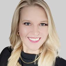 Taryn Willett's Instagram, Twitter & Facebook