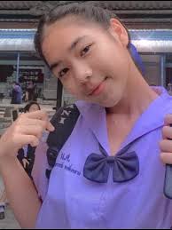 รักเธอ แต่ต้องยอม😔