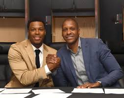 Toronto raptors president masai ujiri has just broken his silence after getting shoved twice with the officer in the bodycam video at 2019 nba finals. Kyle Lowry And Masai Ujiri Had A Well Needed Conversation