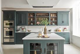 Shaker Kitchens Traditional Contemporary Kitchens Tom Howley In 2020 Dark Green Kitchen Green Kitchen Kitchen Remodel