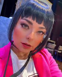 Violeta Isfel (@violetaisfel) • Instagram photos and videos