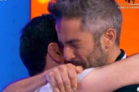 Media España se queda de piedra con la épica victoria de Manu en  'Pasapalabra': "¡Madre mía!!