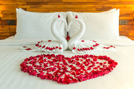 Bagaimana cara untuk membuat kamar tidur minimalis? Rumah Idaman Kamar Hotel Romantis