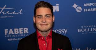 88,538 likes · 2,001 talking about this. Douwe Bob Fined A Thousand Euros For Illegal Action Entertainment World Today News