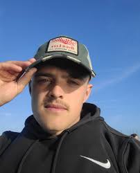 Travel buddy ❗️❓