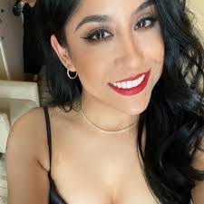 Veronica Abel's Instagram, Twitter & Facebook