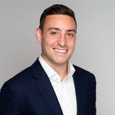 Justin Karr's Instagram, Twitter & Facebook