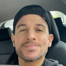 Can I buy Halloween bucket without Munchkin?