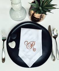 Wendy Monogrammed Cloth Napkins Set of 4 Embroidered Cloth - Etsy Canada