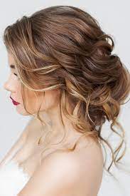 39 Totally Trendy Prom Hairstyles For 2021 To Look Gorgeous Medium Hair Styles Hair Styles Long Hair Updo