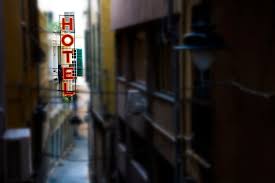 Das mag ein wortwörtlicher tapetenwechsel sein, eine neue arbeitsstelle mit größeren herausforderungen oder besserer bezahlung, eine neue beziehung und schlichtweg eine neue frisur. Traumdeutung Hotel Esoterik