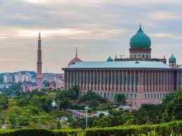 Upacara menandatangani perjanjian penubuhan putrajaya. Inisiatif Utama Diumumkan Muhyiddin Sejak Ambil Alih Kerajaan