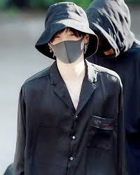 Pin By Esra Kurt On Benim Yoongi Min Yoongi Bts Music Bank