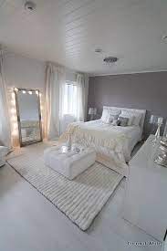 Mixing grey shades of pink and white lights up the room. Img 3497 Bedroom Design Silver Bedroom Chic Bedroom