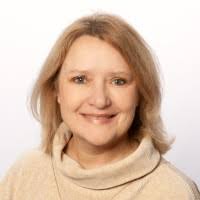 Ursula Walter's Instagram, Twitter & Facebook