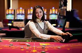 Per hour the average salary for a casino dealer is $14.39 per hour in black hawk, co and $200 tips per day. How To Become A Poker Dealer In California Full Guide