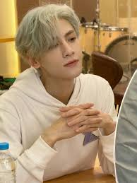 200123 : Luo Yunxi studio weibo...